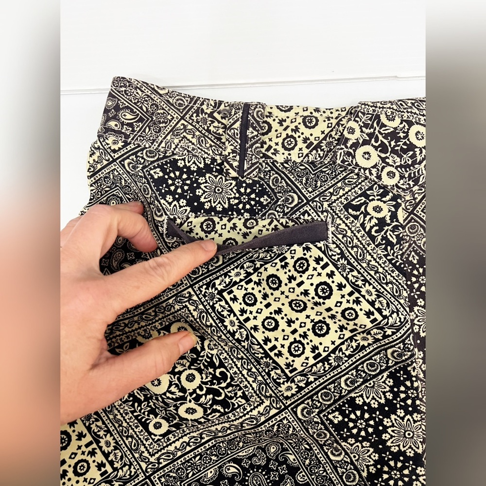 Anthropologie Cartonnier Bandana Print Shorts - 8 - Picture 7 of 15